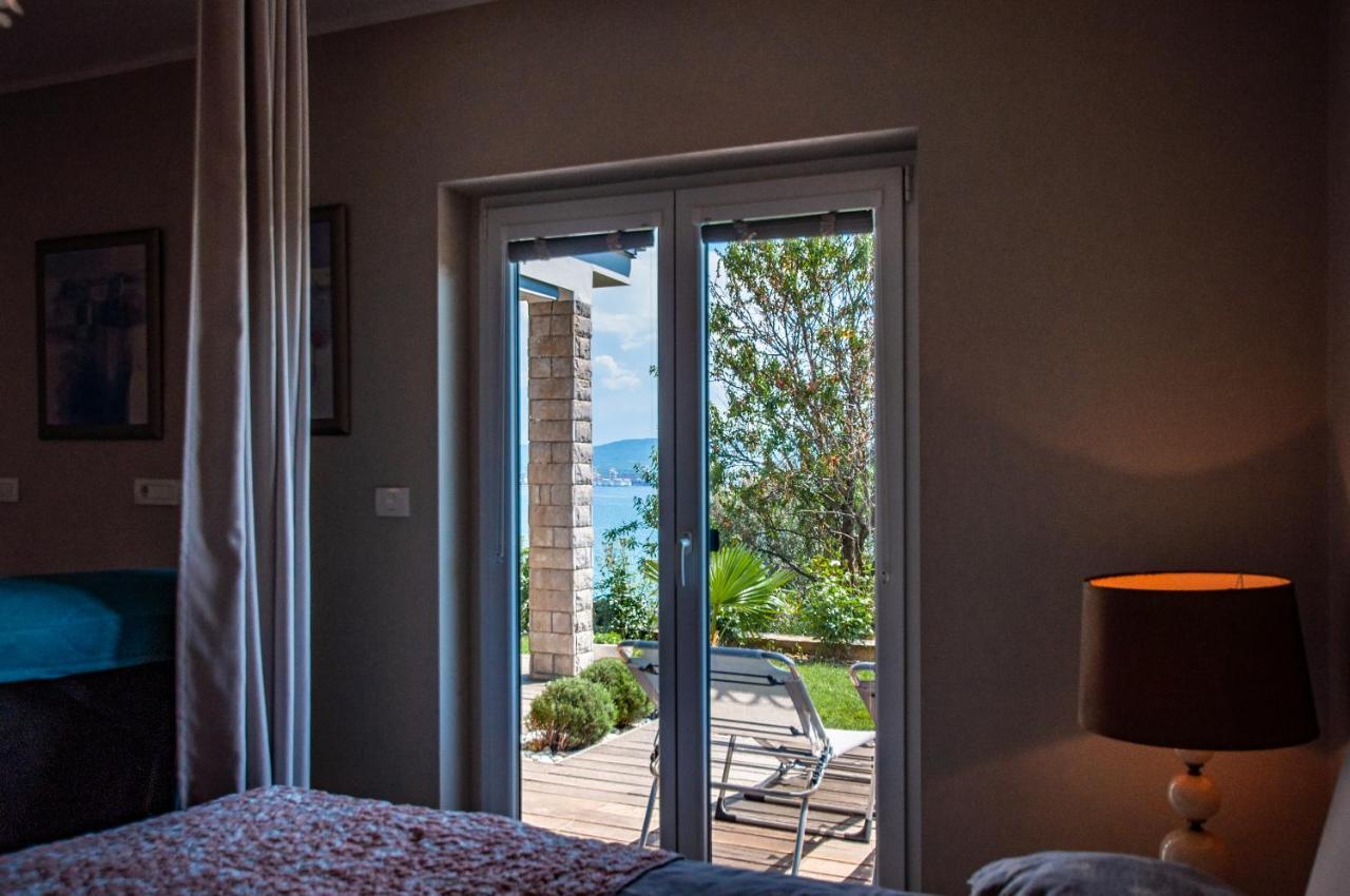 Sea View Apartments Debeli Rtic Ankaran Exteriör bild