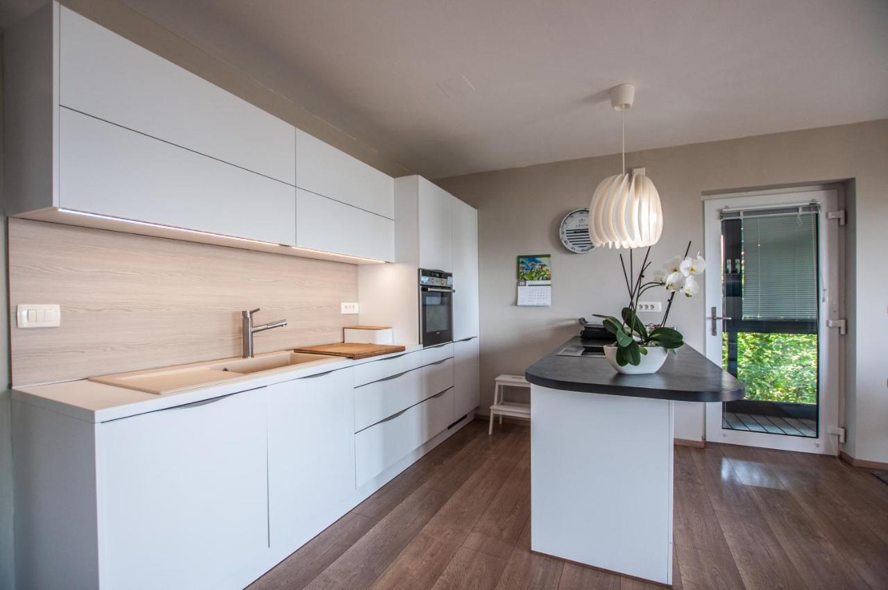 Sea View Apartments Debeli Rtic Ankaran Exteriör bild