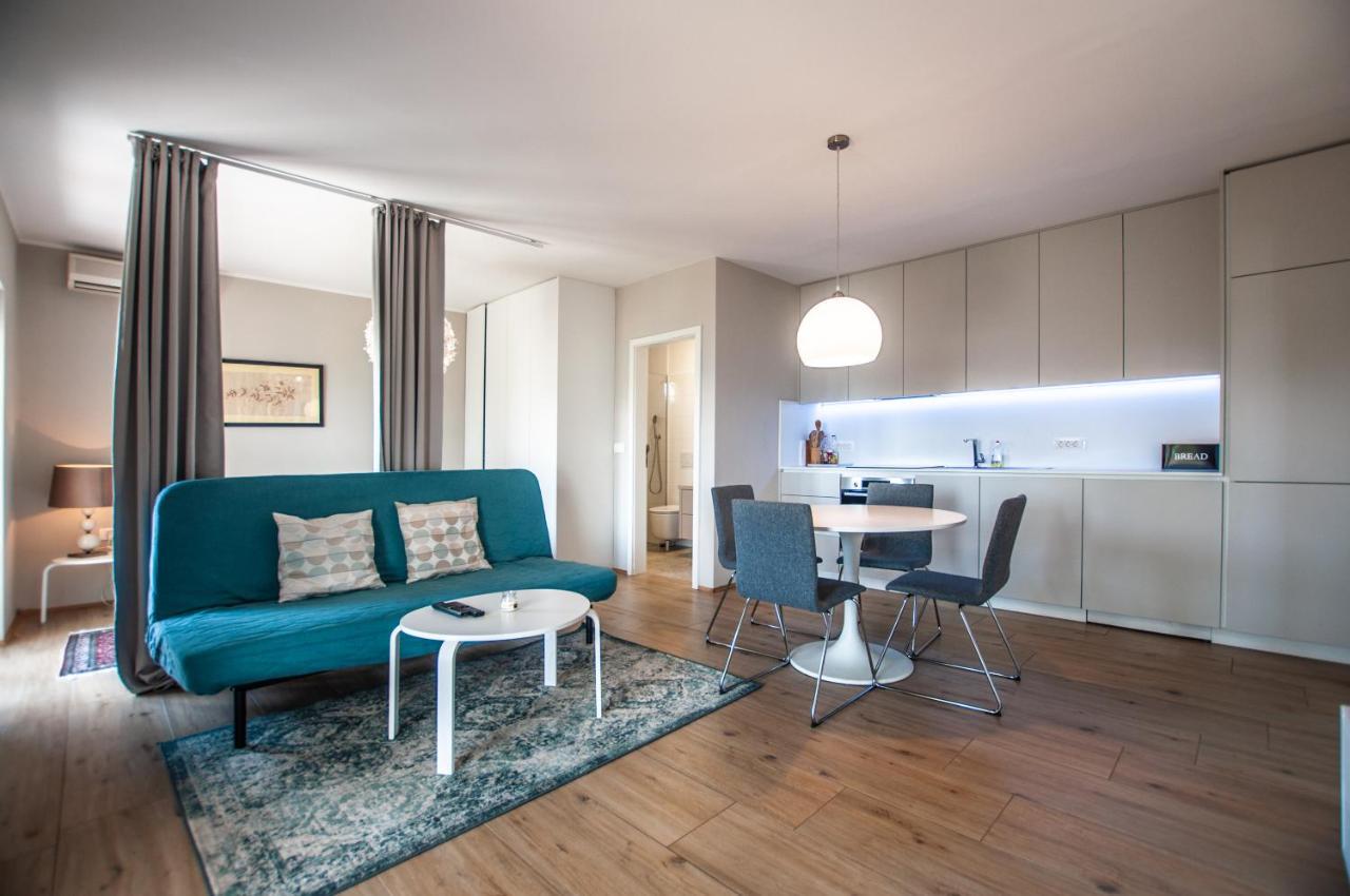 Sea View Apartments Debeli Rtic Ankaran Exteriör bild